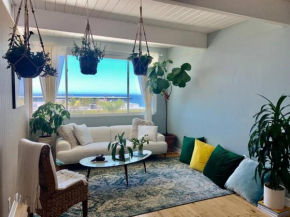 Botanical Retreat with a Gorgeous Ocean View